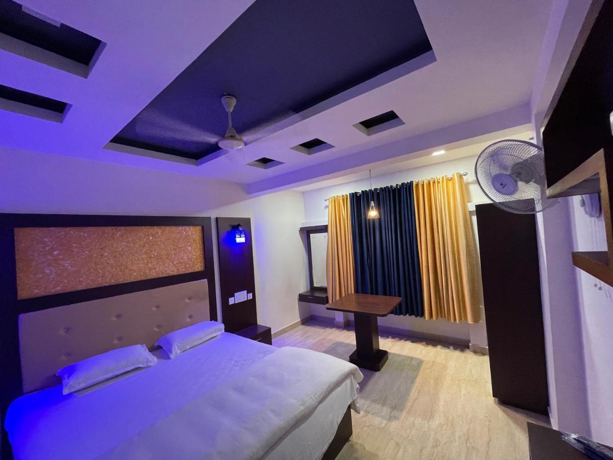 Hotel Bassac Residency à Changanācheri Extérieur photo