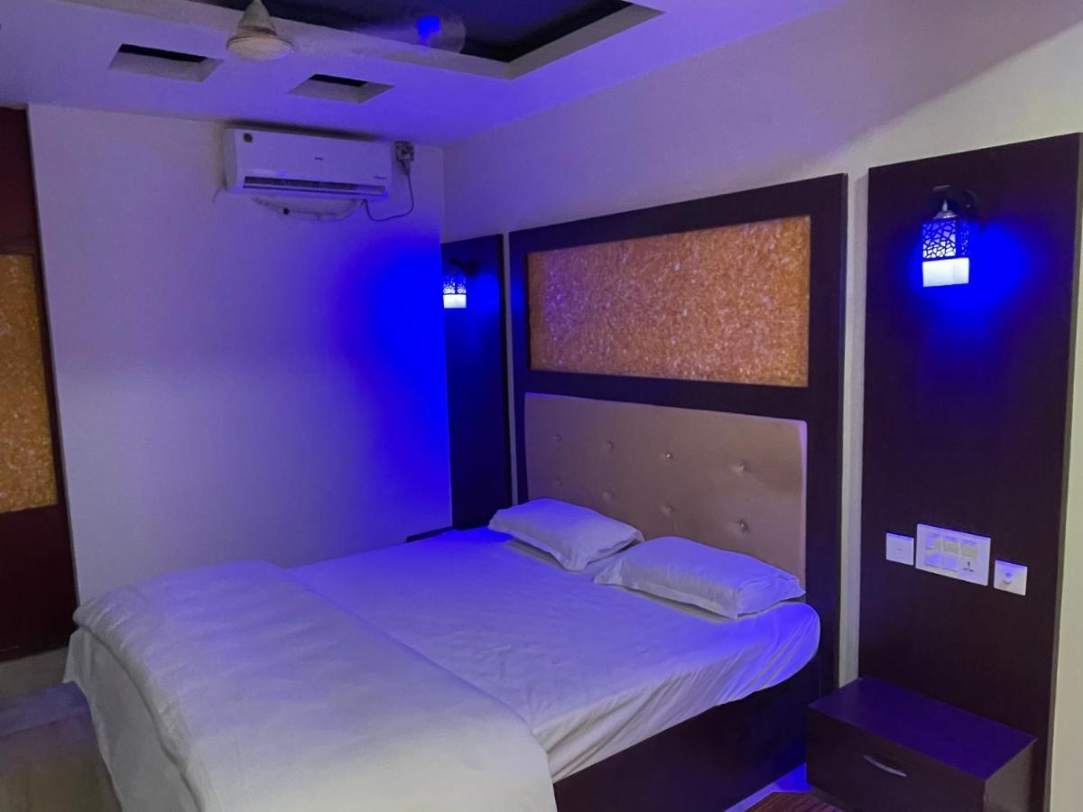 Hotel Bassac Residency à Changanācheri Extérieur photo