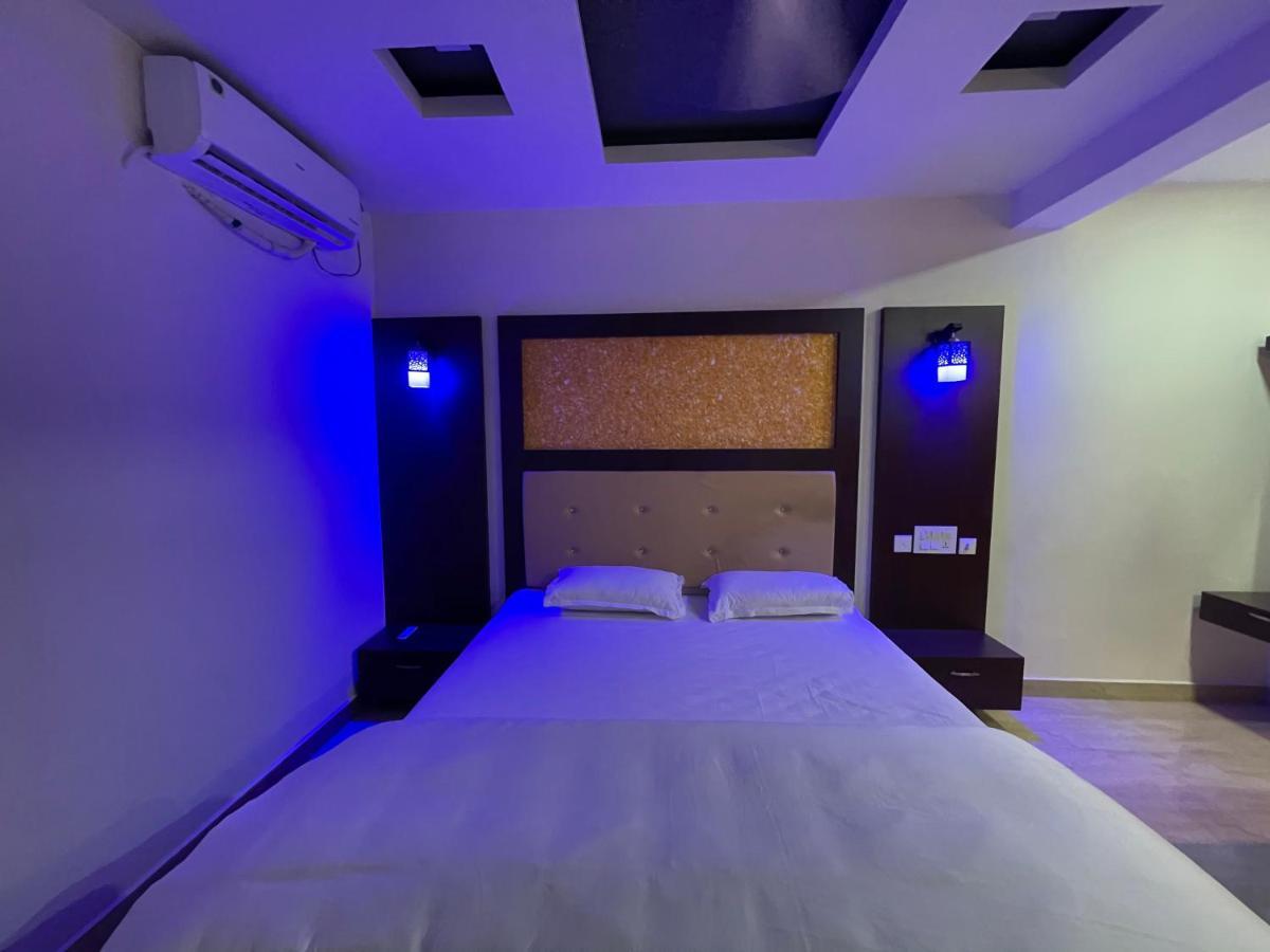 Hotel Bassac Residency à Changanācheri Extérieur photo