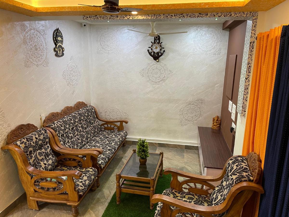 Hotel Bassac Residency à Changanācheri Extérieur photo